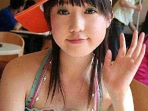 人体艺术写真：张筱雨大胆玉门打开，展示极致之美